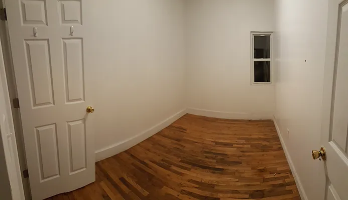 Rented by Smart NY Realty LLC | media 19