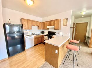 7218 W North Ave APT 205, Milwaukee, WI 53213