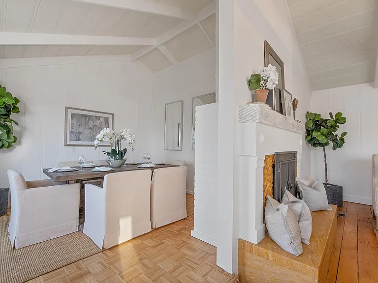 314 Joyce Way — Photo 18