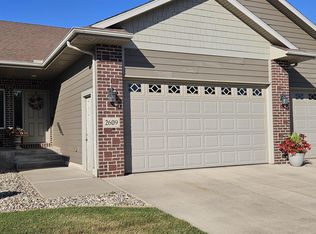 2609 E Whisper Trl, Sioux Falls, SD 57108