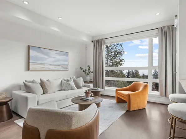 1818 Peak Point Ct #16, West Kelowna, BC V1Z 4B4