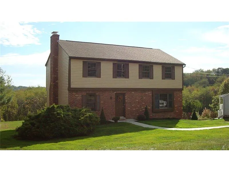 1391 Magee Rd photo 1