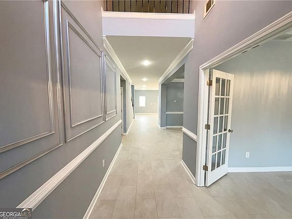 2nd image of 6810 Rocking Horse Ln