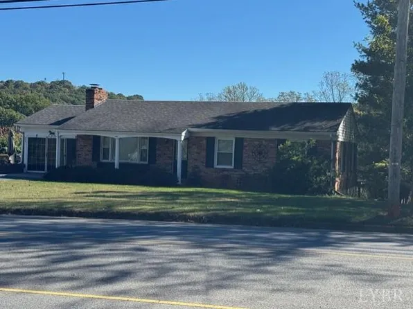 899 Burks Hill Rd, Bedford, VA 24523