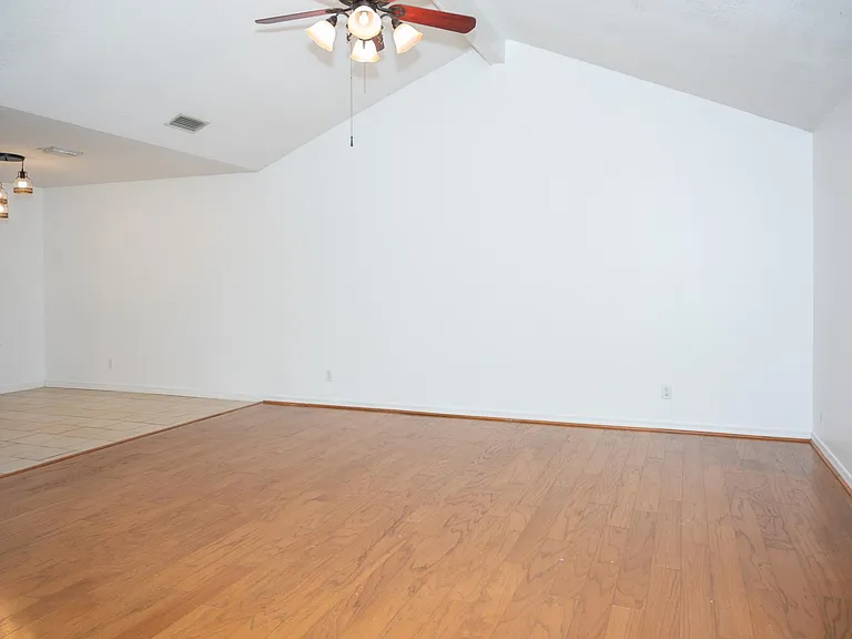 9151 McFarland Ct — Photo 4