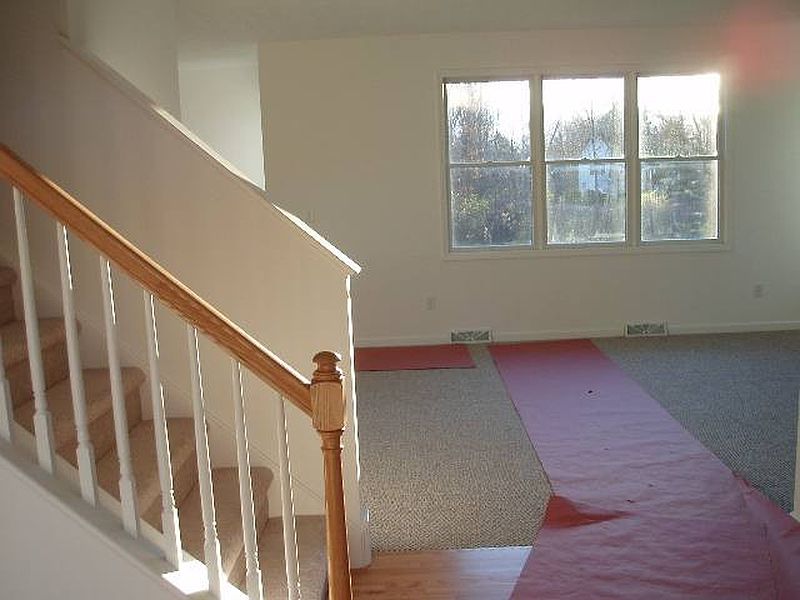 4th image of 1 AVENDALE Parkway