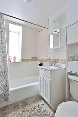 Rented by City Wide Apartments | media 6