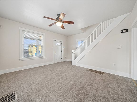 3rd image of 313 Delaware Ave