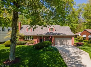48 Lake Shore Dr, Youngstown, OH 44511