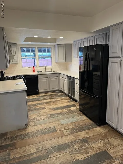 3 bed, 2.0 bath, 1830 sqft, $2,300 — Photo 4
