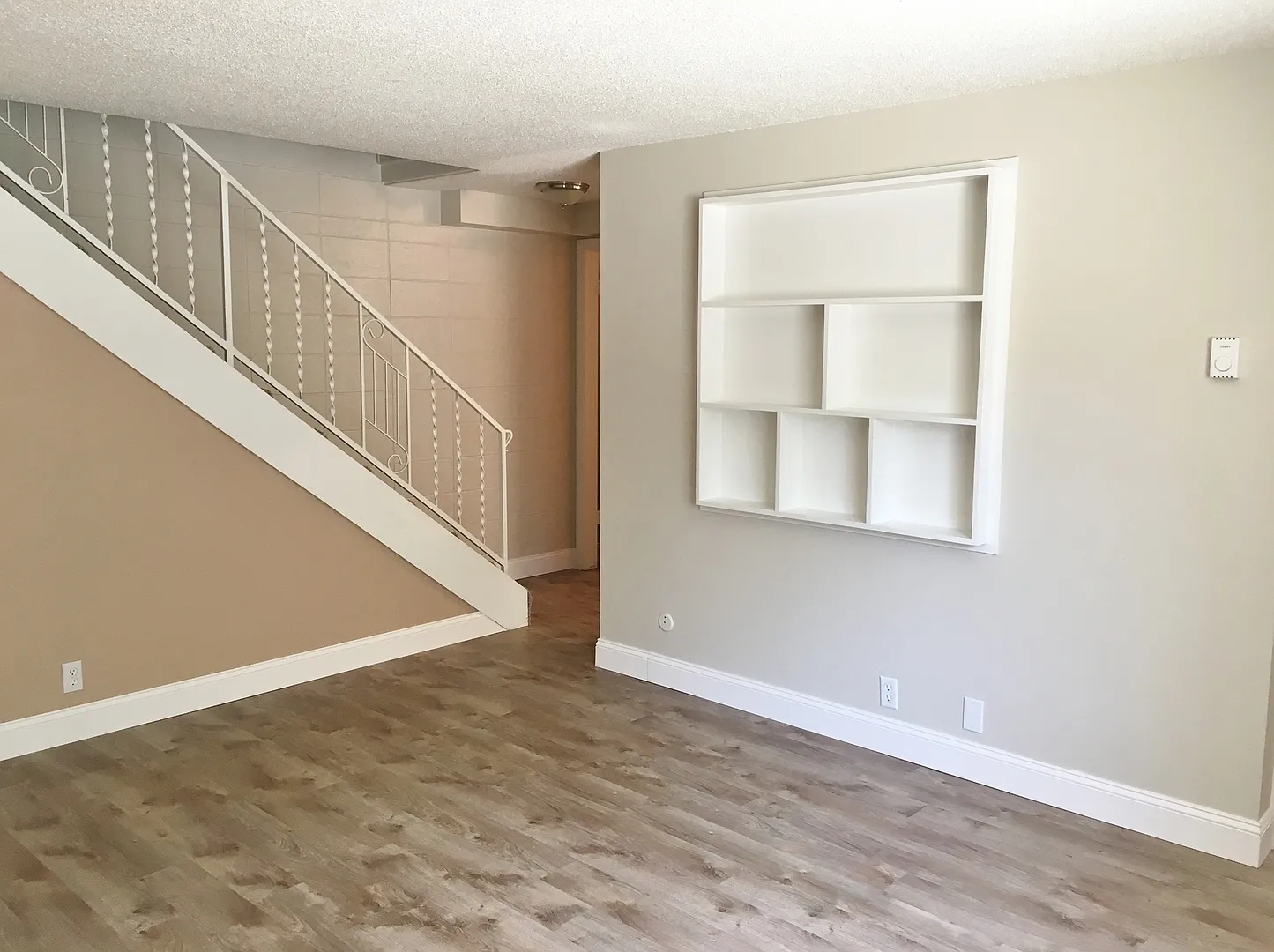 Cute updated 2 bed 1.5 bath Condo on S Curtis Rd just south of Franklin Rd — Photo 4