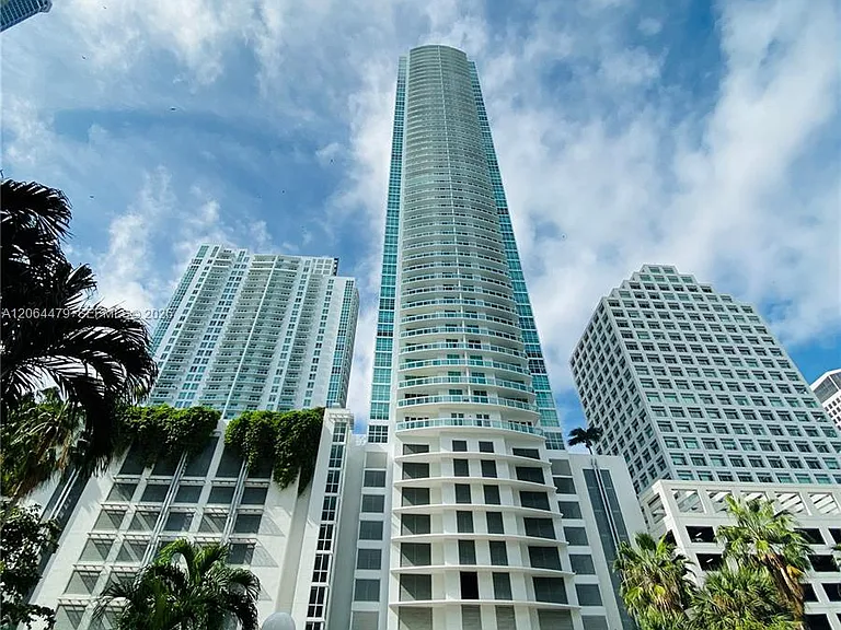 950 Brickell Bay Dr #3709 — Photo 25