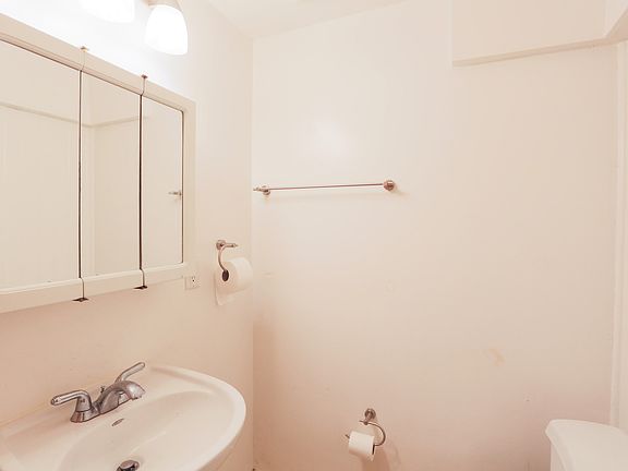 5th image of 1440-1450 Washington St #1440-A