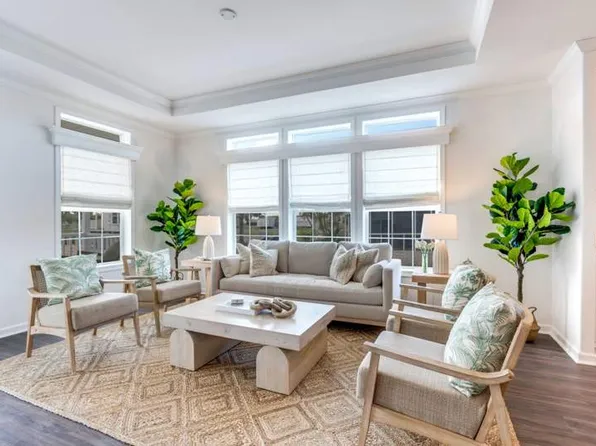 12562 Coconut Dr, Fort Myers, FL 33908