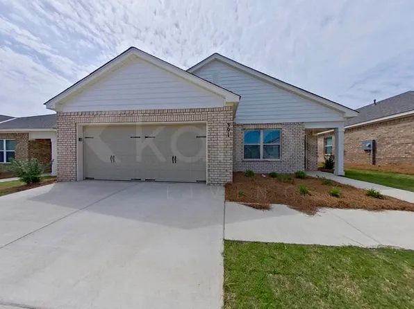 391 Angela St, Prattville, AL 36066