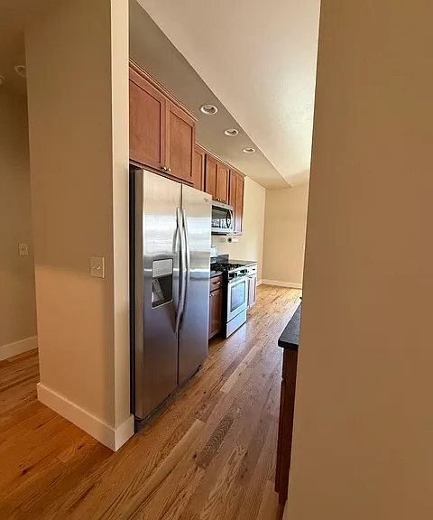4213 Brenden St — Photo 4
