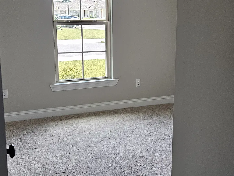 206 Rose Of Sharon Ln — Photo 5