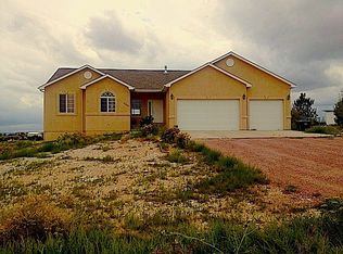2040 W Woodstock Ct, Pueblo West, CO 81007