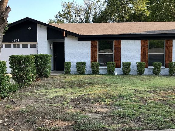 2nd image of 2508 Willow Ln