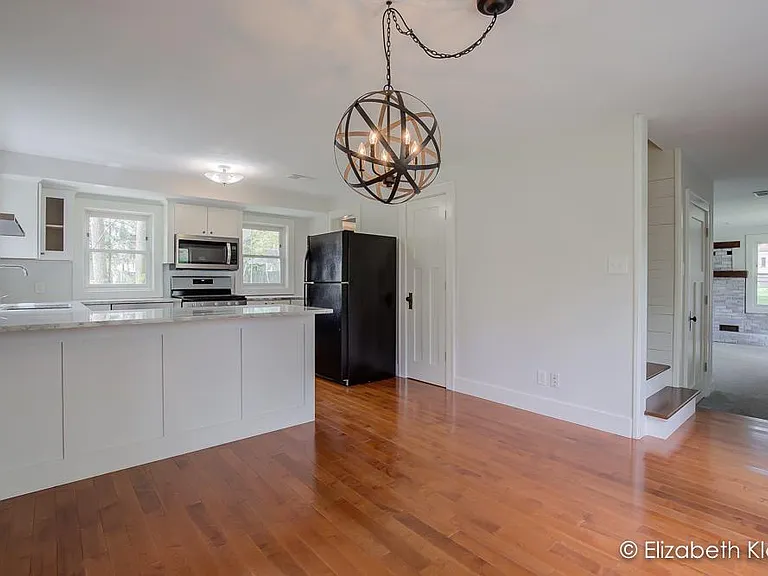 2021 Jefferson Dr SE #RR — Photo 5