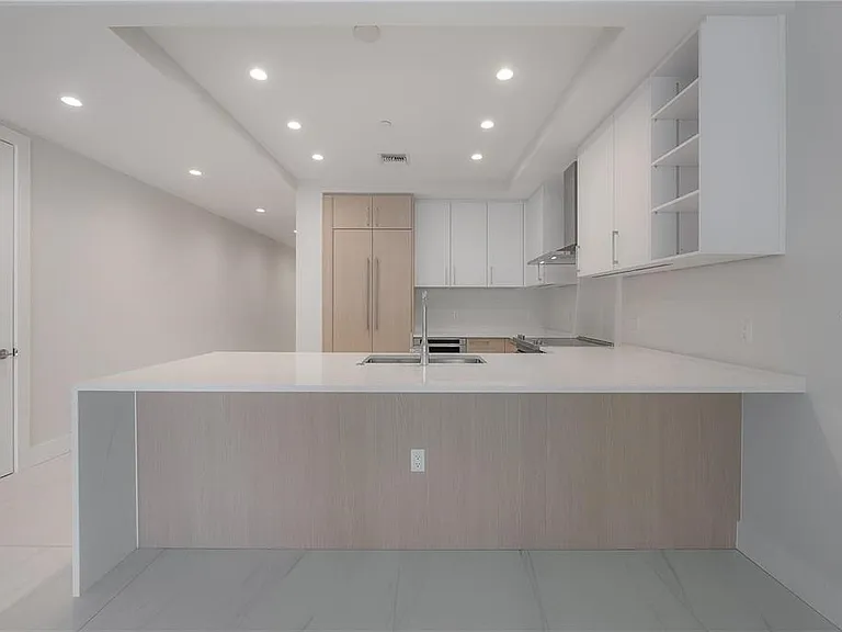 275 1st Ave S #1504 — Photo 15