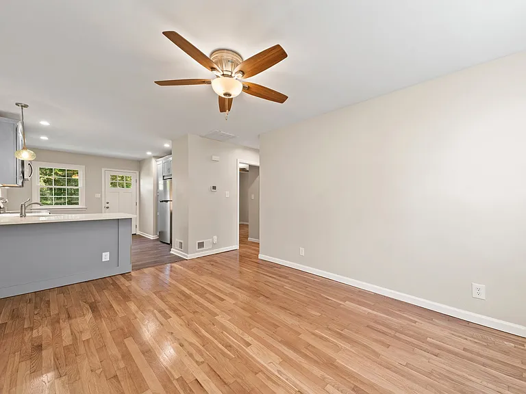 1421 Ardmore Dr #A — Photo 8