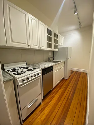 Rented by Landmark Resources | media 20