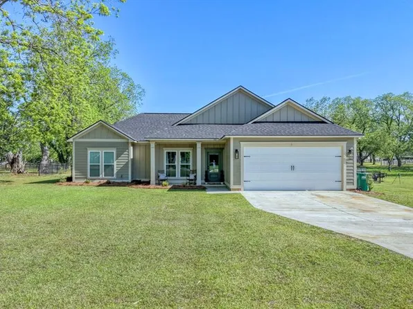 101 Brackley Ct, Leesburg, GA 31763