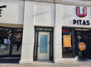 118 Saint Paul St #2A, Saint Catharines, ON L2R3M2