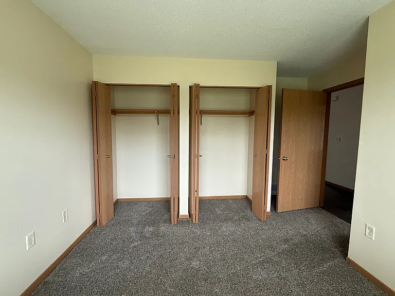 1106 Cedar St — Photo 7