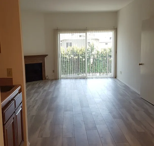 5038 Laurel Canyon Blvd — Photo 12