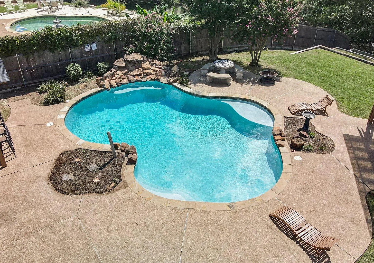 4 bed, 2154 sqft, $5,175 — Photo 1