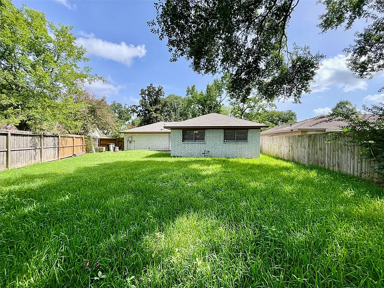 5375 Little John Ln — Photo 24