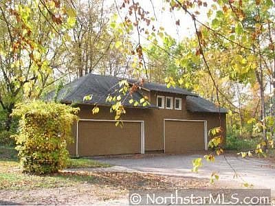 2nd image of 3095 N Shore Dr