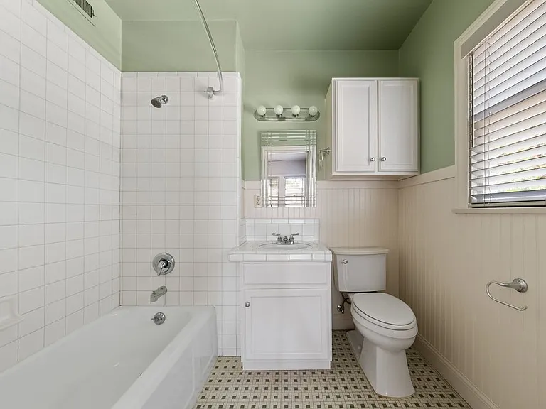 109 W Norwood Ct #2 — Photo 10