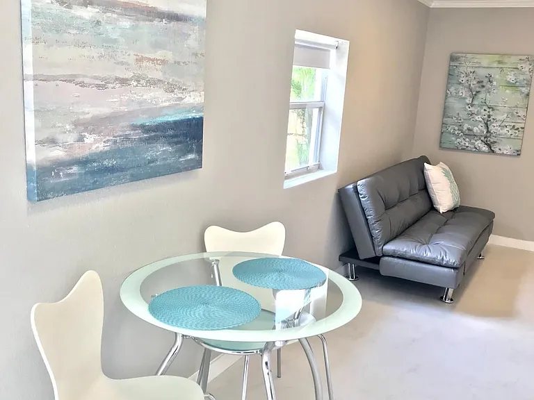 1210 NE 1st Ave #2 — Photo 7