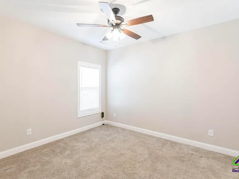 113 Garrett Ln — Photo 24