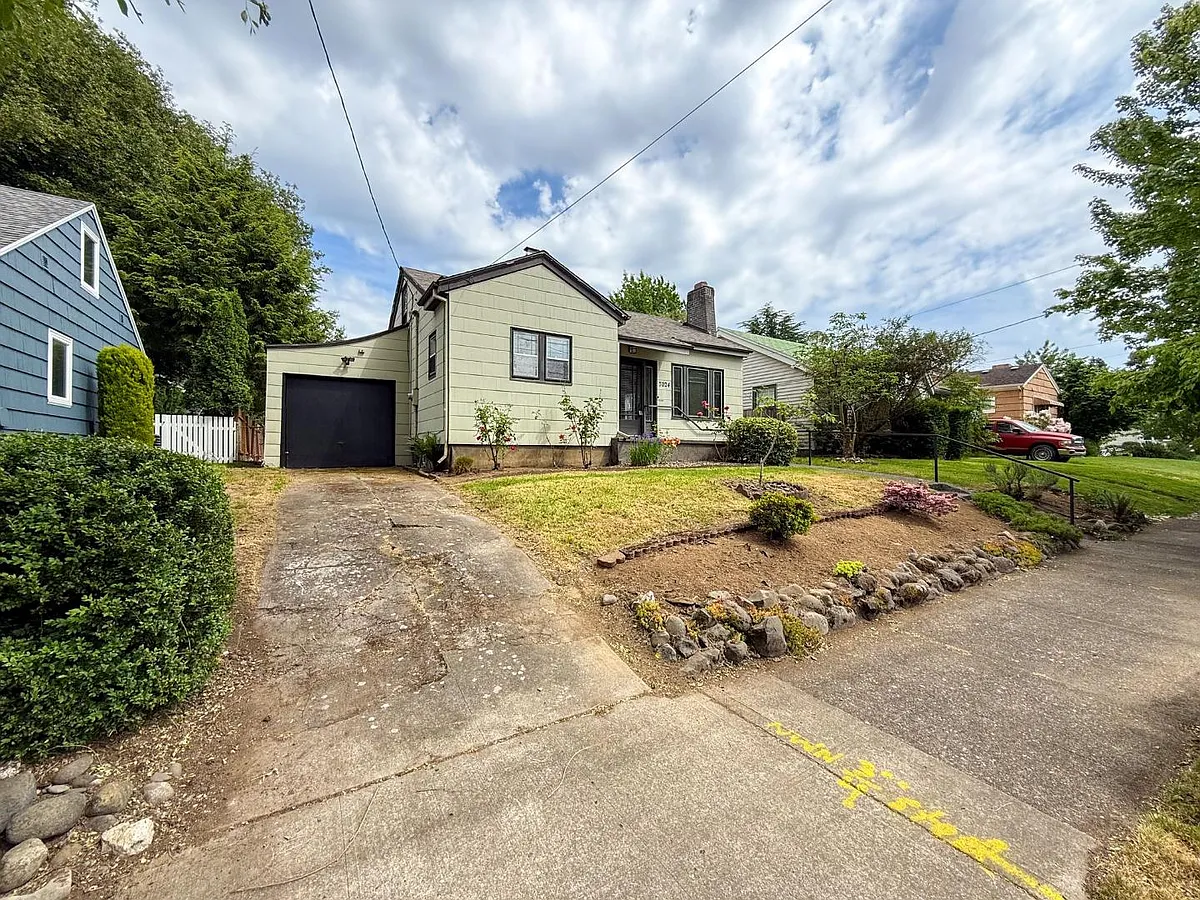 Property Photo - 7024 N Villard Ave