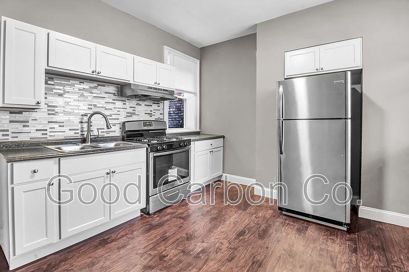 1st image of 1073 Grant St #4