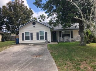 449 Naugatuck Dr, Jacksonville, FL 32225