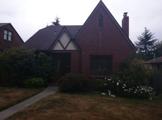 3027 45th Ave SW, Seattle, WA 98116