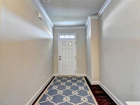 2nd image of 1212 Park Hollow Ln