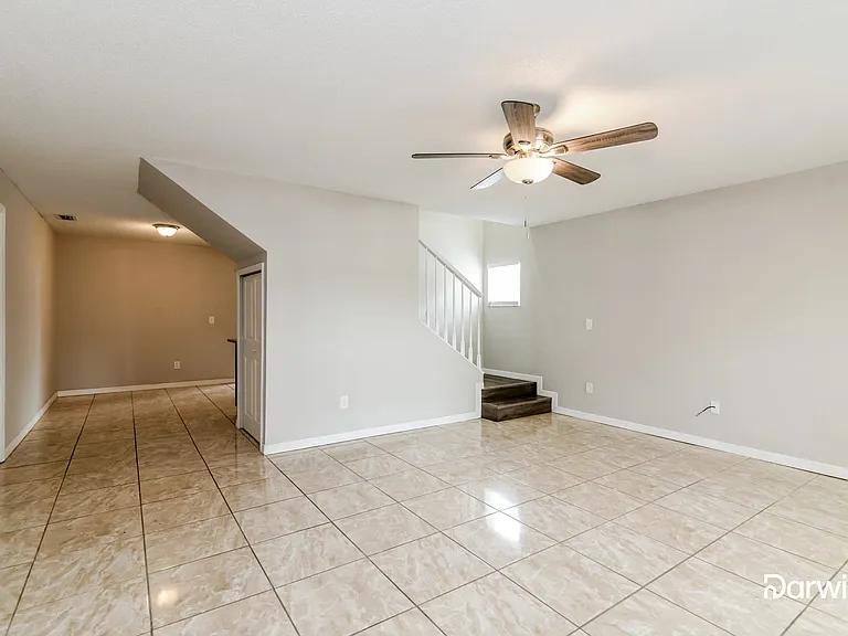 1237 S Park Ave — Photo 5
