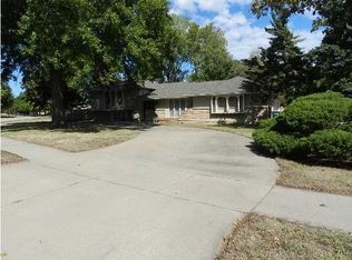 1142 S Royal Rd, Wichita, KS 67207