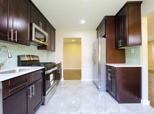 13711 159th St, Jamaica, NY 11434