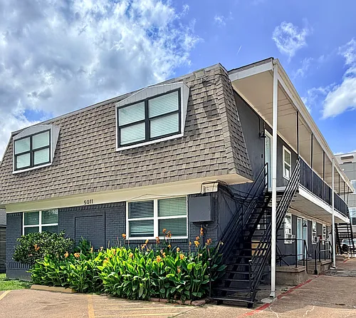 5011 San Jacinto St #104 Photo 1