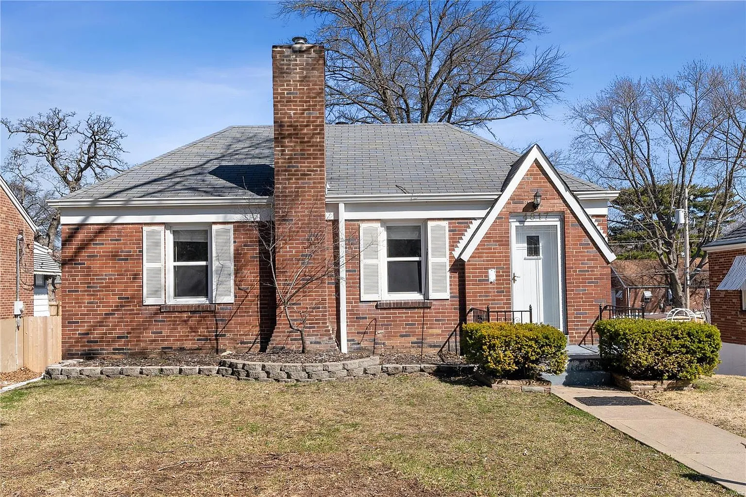 4817 Autumn Dr photo 1
