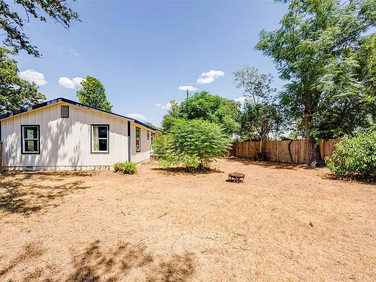 1400 Marcus Pl #B — Photo 38