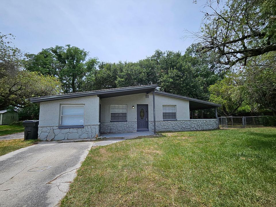 1st image of 309 Papaya Dr