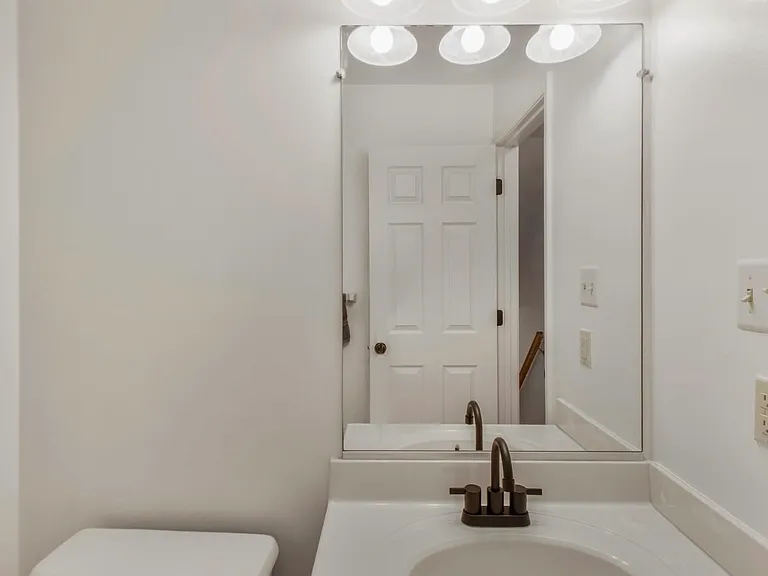 4100 Ulster Rd — Photo 16